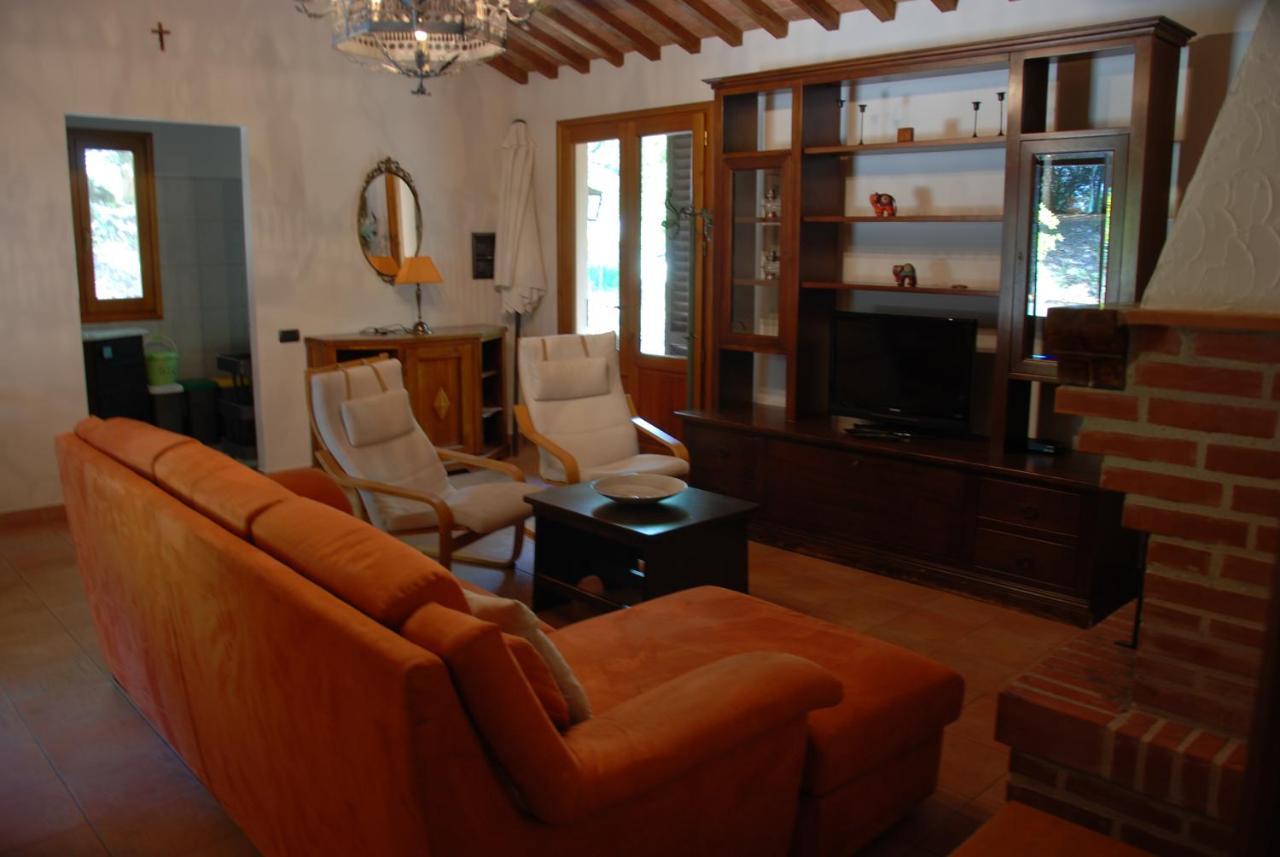 Agriturismo San Vettore ガンバッシ・テルメ エクステリア 写真