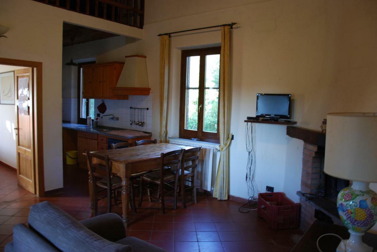 Agriturismo San Vettore ガンバッシ・テルメ エクステリア 写真