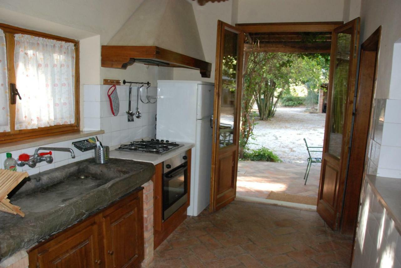 Agriturismo San Vettore ガンバッシ・テルメ エクステリア 写真