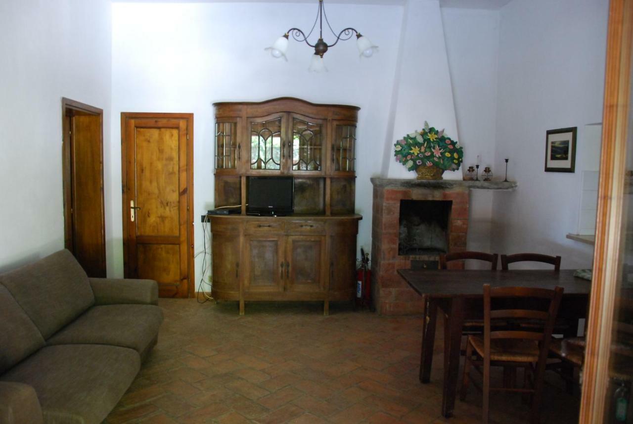 Agriturismo San Vettore ガンバッシ・テルメ エクステリア 写真